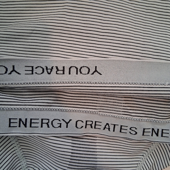 Lululemon Swiftly Tech Short Sleeve 2.0 Tempo Stripe White / Black Size 4 - Picture 7 of 8